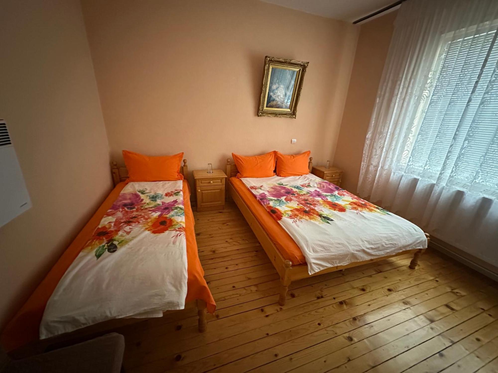 Velkovski Guest House Hisarya Ngoại thất bức ảnh