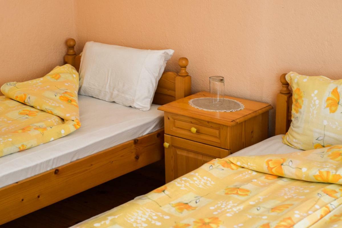 Velkovski Guest House Hisarya Ngoại thất bức ảnh