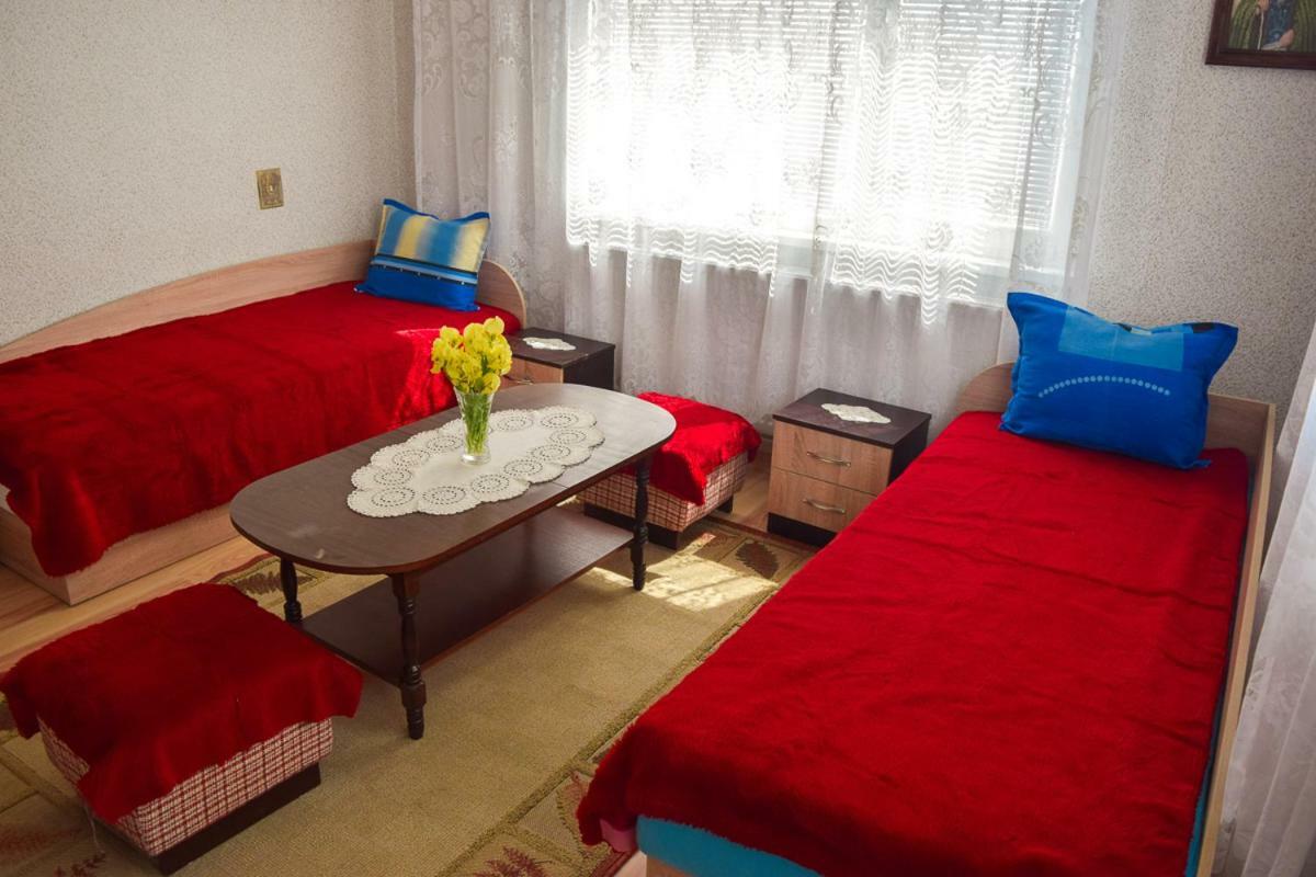 Velkovski Guest House Hisarya Ngoại thất bức ảnh